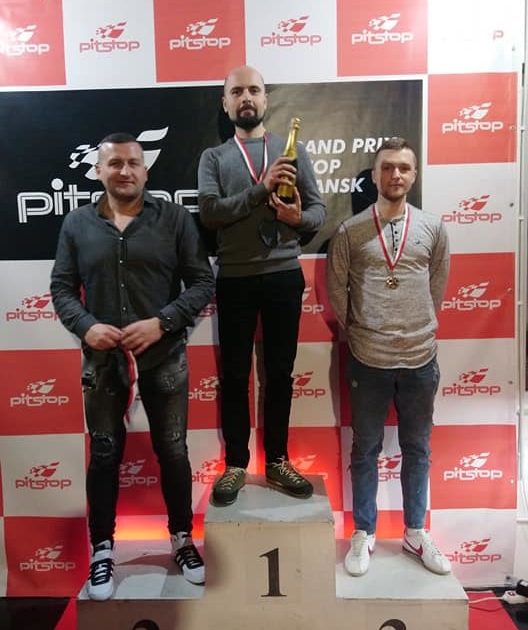 Takumi SEOgroup na gokartach - wręczenie nagród dla najlepszych kierowców