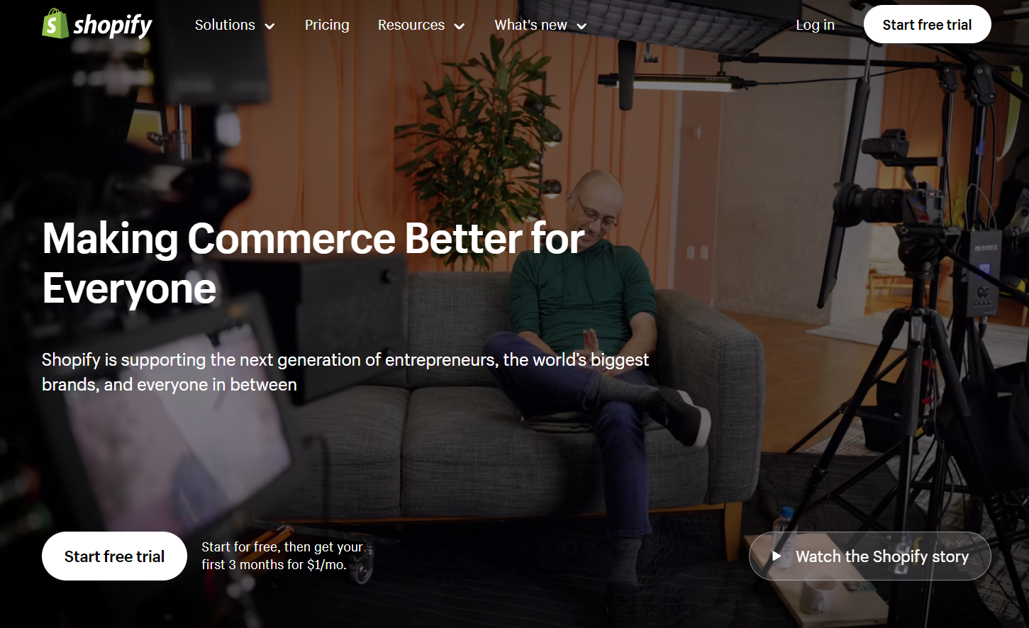 Zdj 6. Responsywna strona internetowa Shopify dostosowana do aktualnych standardów SEO i UX (SXO).Źródło: www.shopify.com